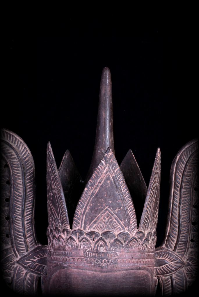 Extremely Rare 18C Wood Ava Burma Buddha #CA1075